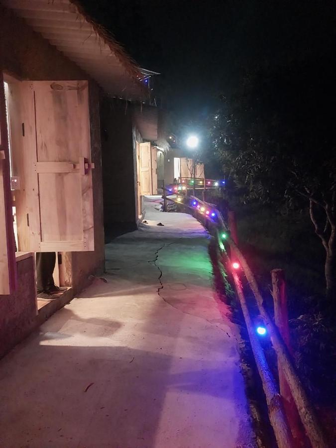 Homestay Hoàng Vũ Ha Giang Esterno foto